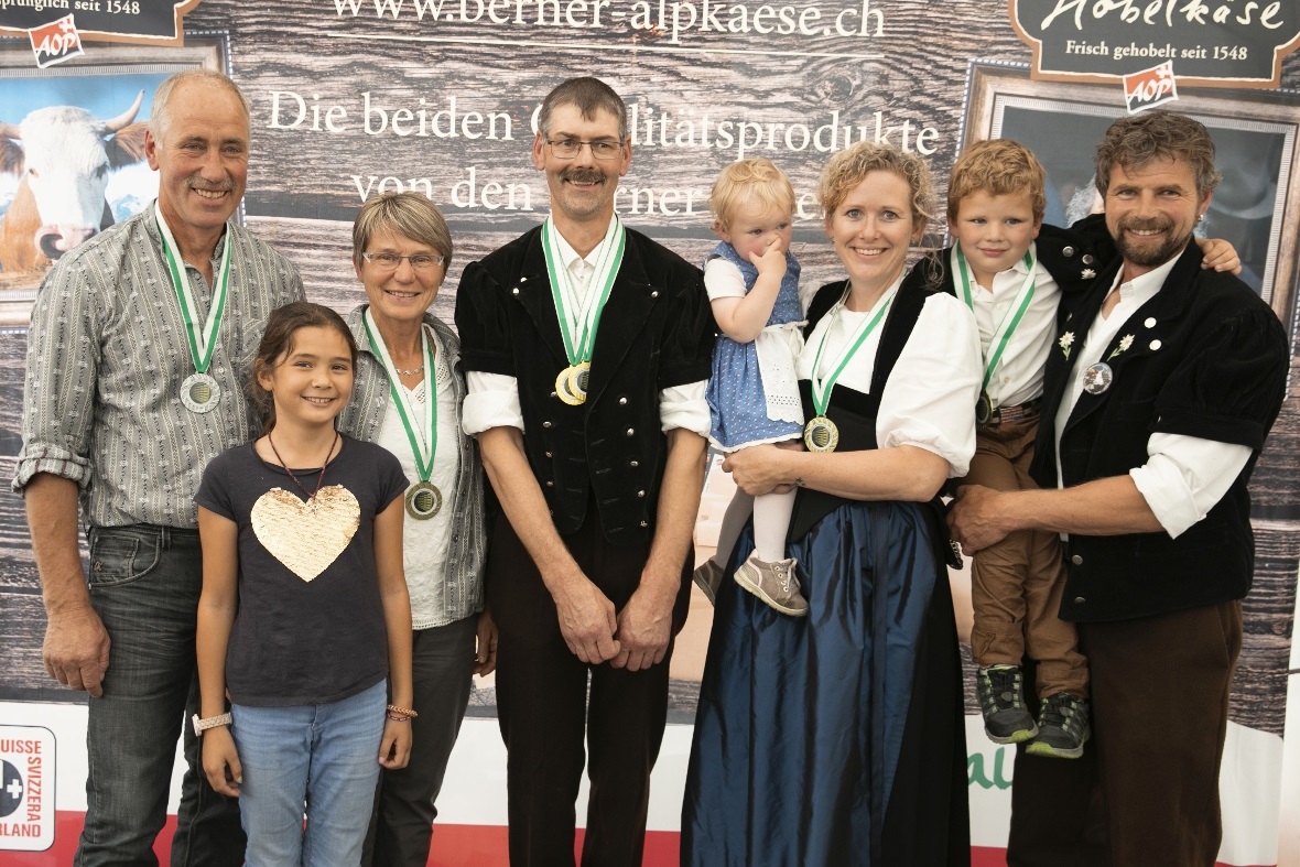 Berner Hobelkäse AOP (Sommer 2017 oder älter) / Königskategorie: Hansueli und Ha...