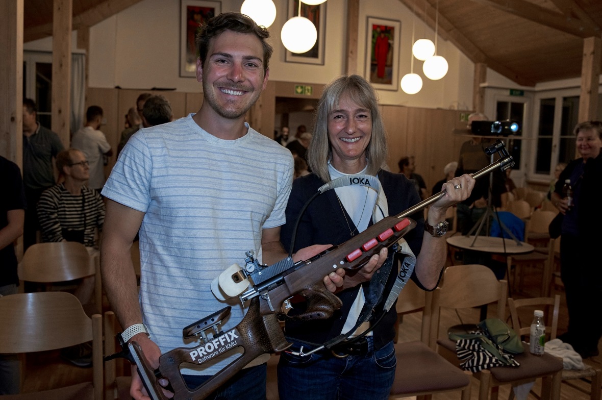 Biathlet Joscha Burkhalter und Mentaltrainerin Manuela Ciotto erläuterten die gemeinsame Arbeit in der vergangenen Saison.