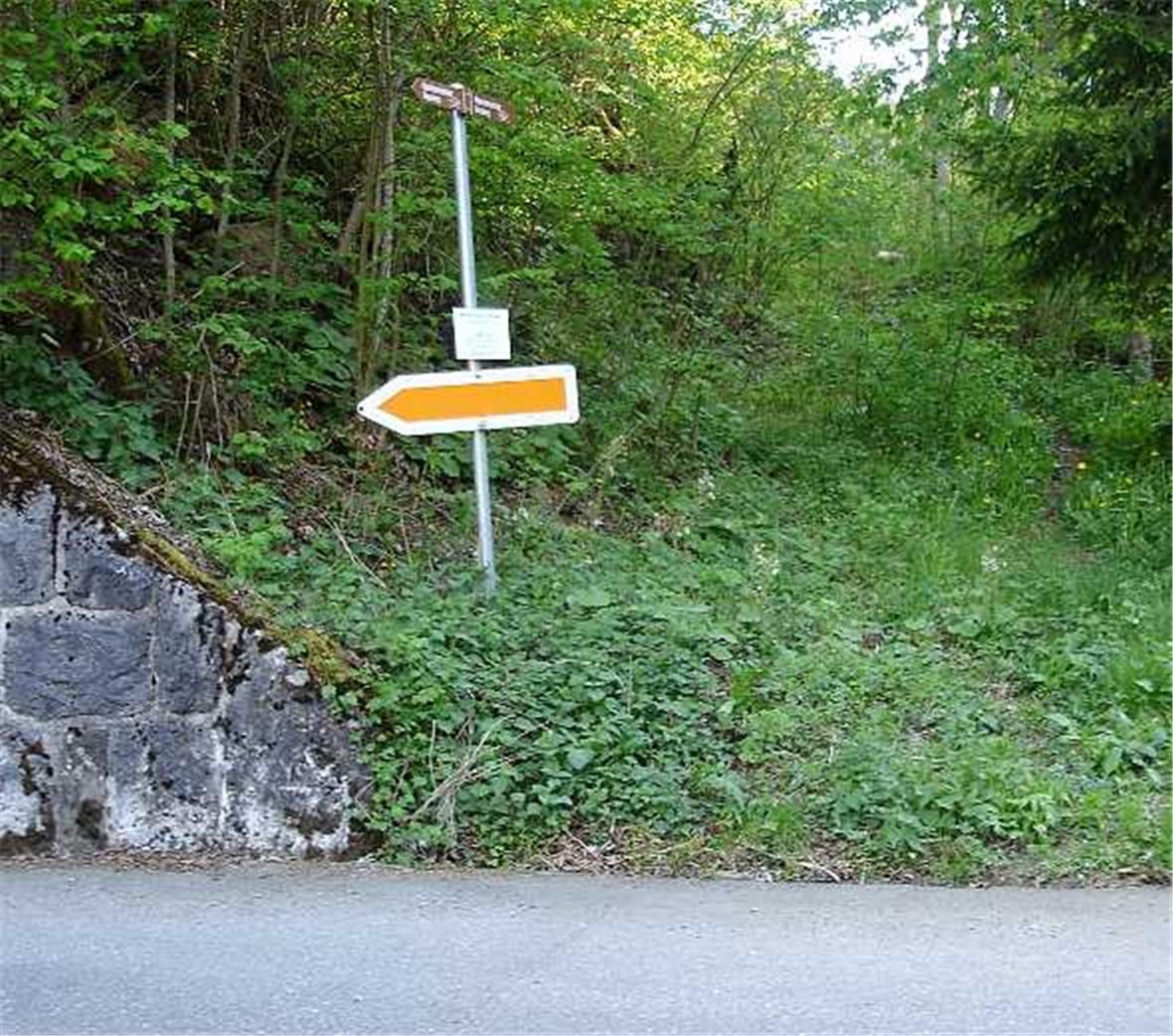 Fehlende Signalisation an der Garstatt 