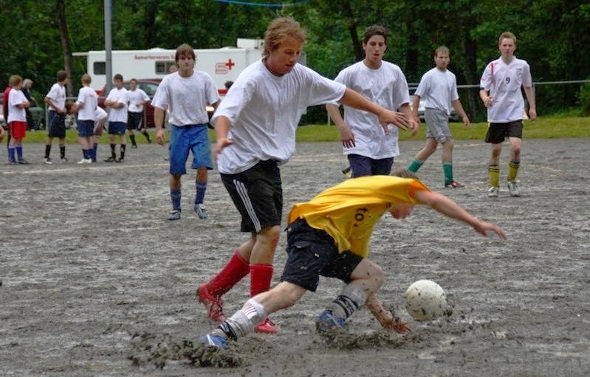 YB-Testspielund Grümpelturnier des FC Sarina