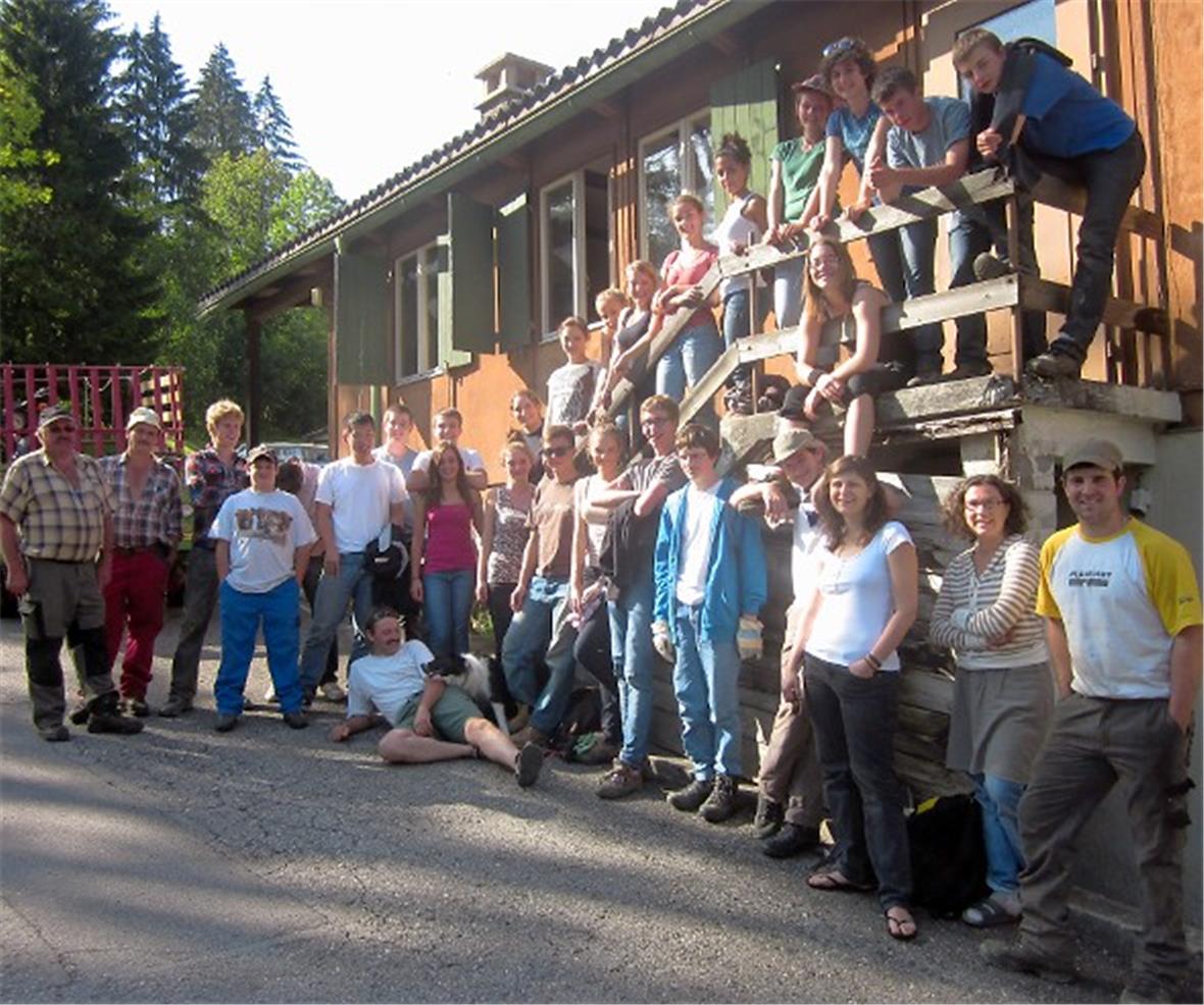 Die alte Kantonsschule Aarau hilft in Oberwil 