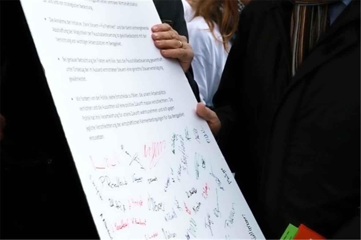 Lehrlinge kämpfen für ihre Arbeitsplätze und ihre Zukunft 