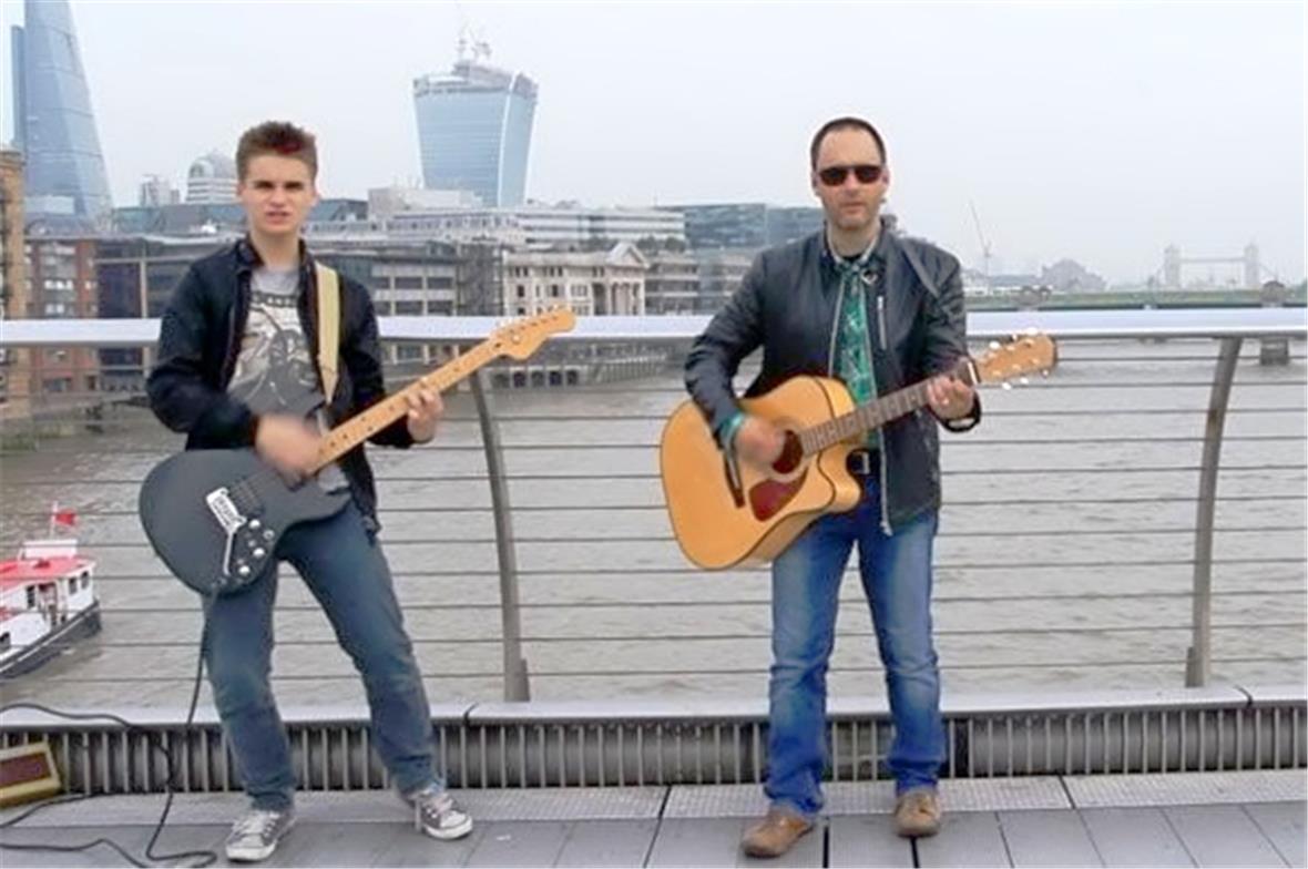 John Hänni will mit seinem Sohn zum Eurovision Song Contest John Hänni will mit seinem Sohn zum Eurovision Song Contest