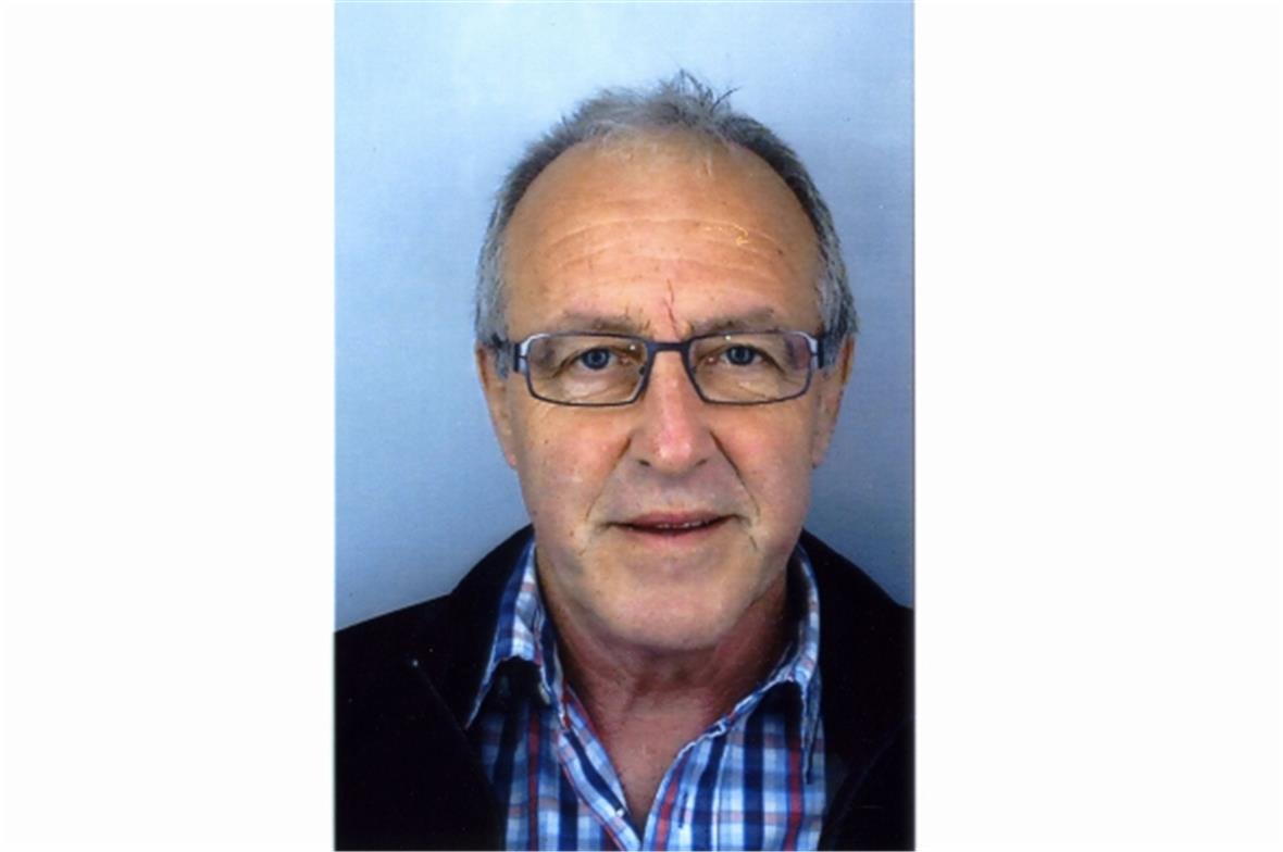 Hans Ueltschi tauscht das Lenkrad 