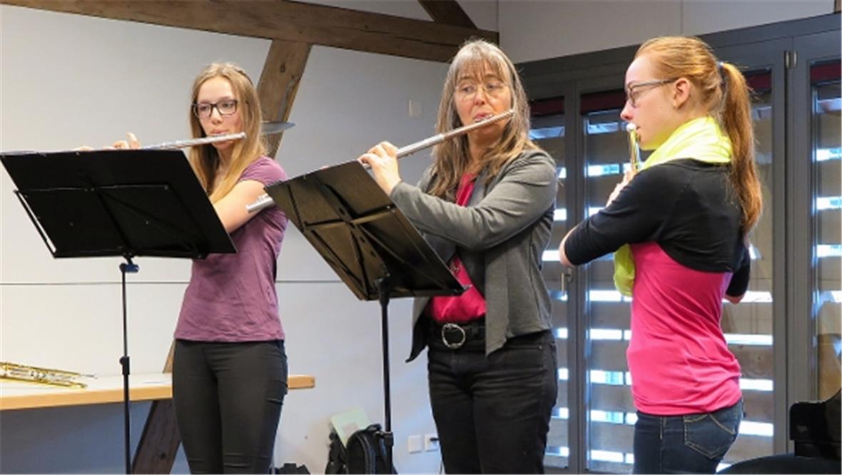 Stimmungsvolle Musik in der Pfrundscheune Erlenbach 