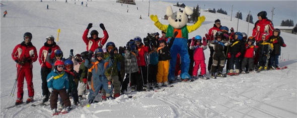 Einheimischen Ski- und Snowboardunterricht auf dem Jaunpass