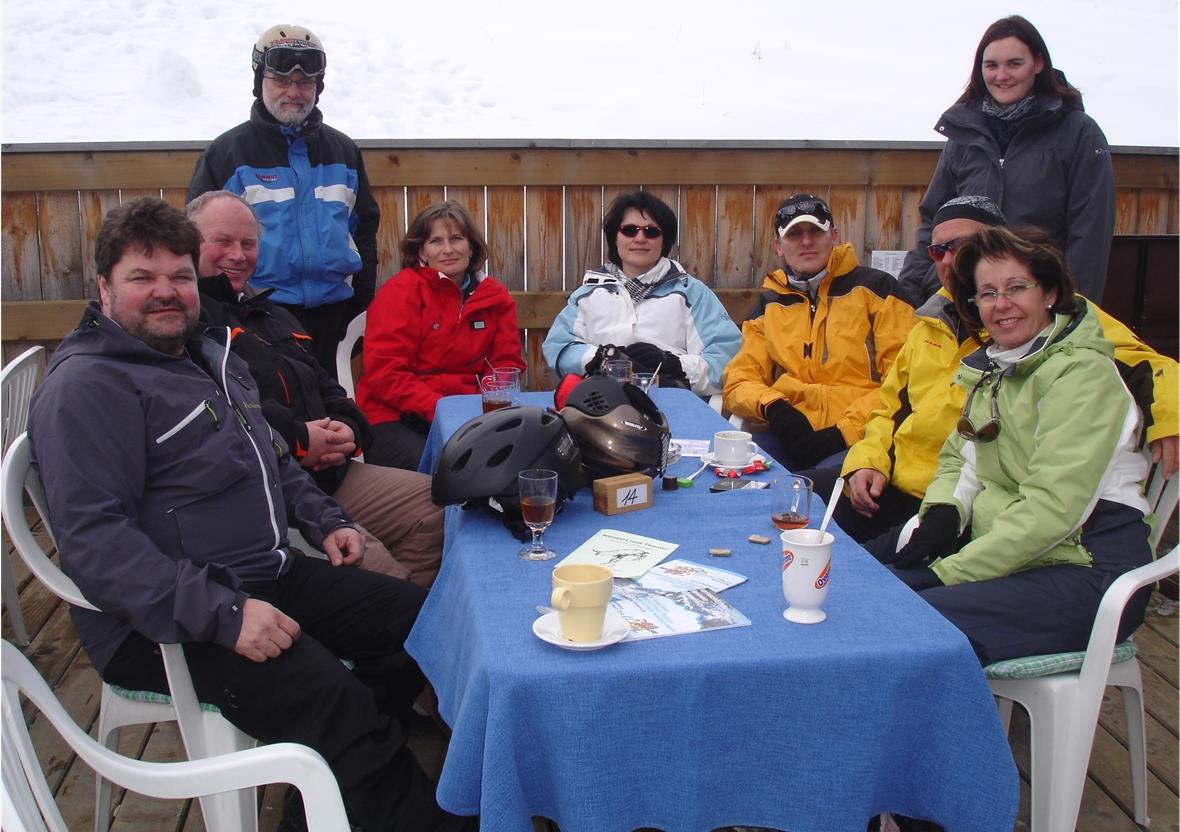 Oberwil-Lieli fährt auf dem Rossberg Ski 