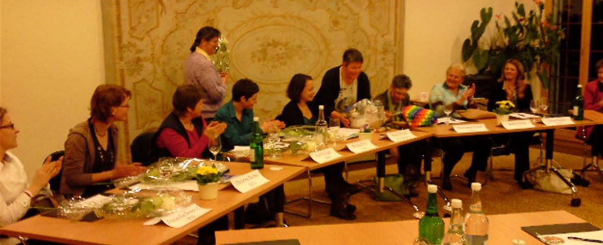 Engagierte Kandidatinnen am Podiumsgespräch 