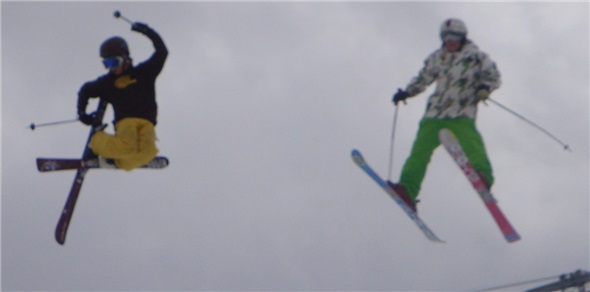 Action auf Piste, Schanze und imWassergraben…
