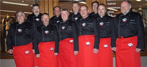 Simmen-Köche nun in rot-schwarz