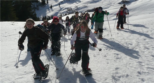 Lustige und lehrreiche Wintersportwoche
