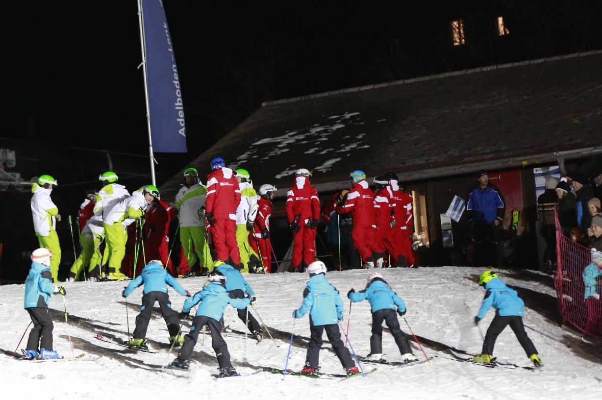 Die Schneesportshow ist eine Motivation für den Wintersport 