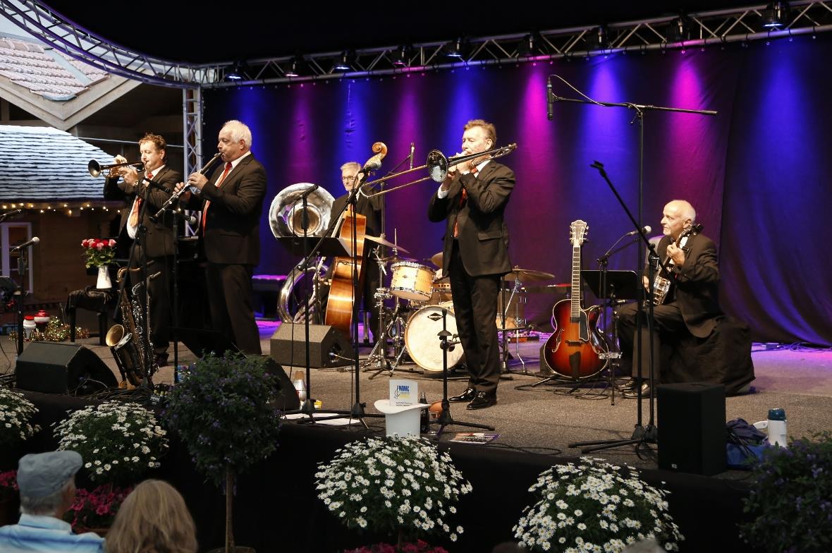 Jazz von New Orleans bis Boogie-Woogie – ein brillanter Start mit brillanten Künstlern Jazz von New Orleans bis Boogie-Woogie – ein brillanter Start mit brillanten Künstlern