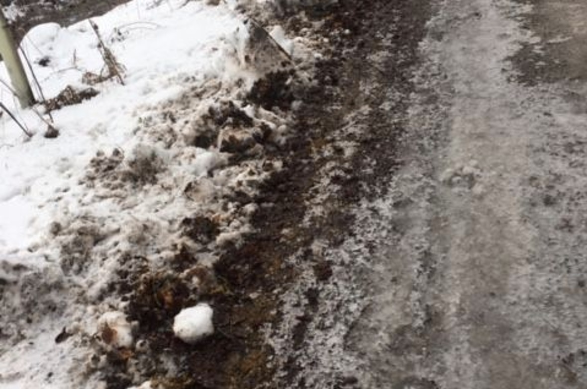 Gefährliche Eisbahn in Zweisimmen 