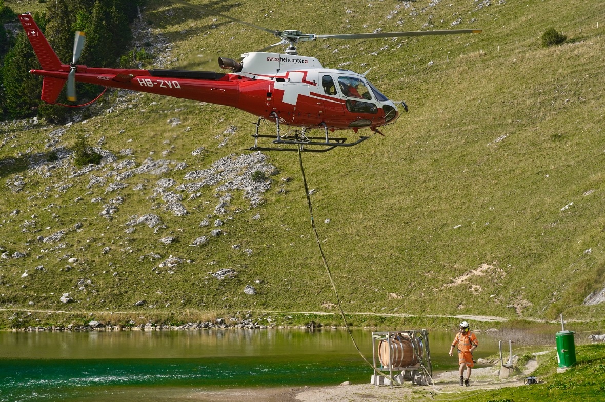 750 Liter Whisky reifen im Hinterstockensee 