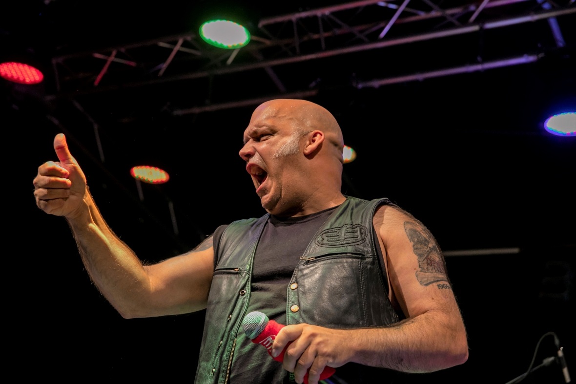 Blaze Bayley rockte die Hütte.