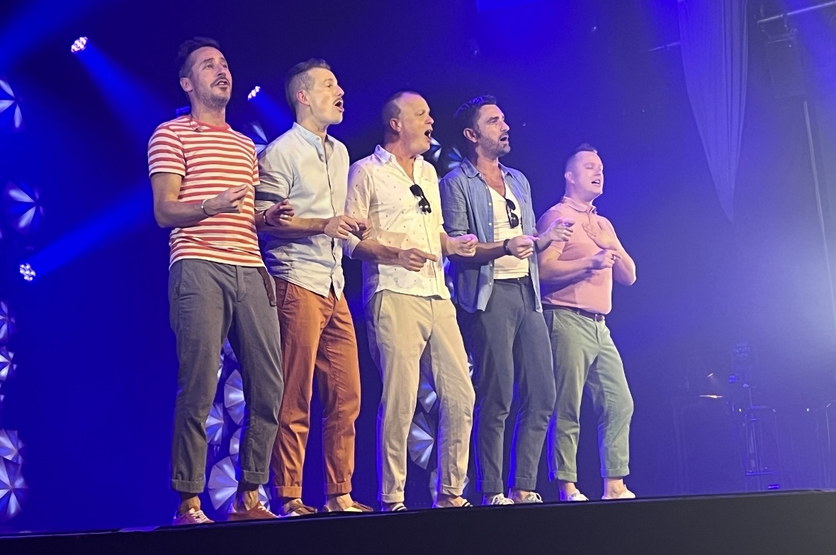 Bliss im Das Zelt an der Lenk: Tom Baumann, Lukas Hobi, Claudio Tolfo, Matthias ...