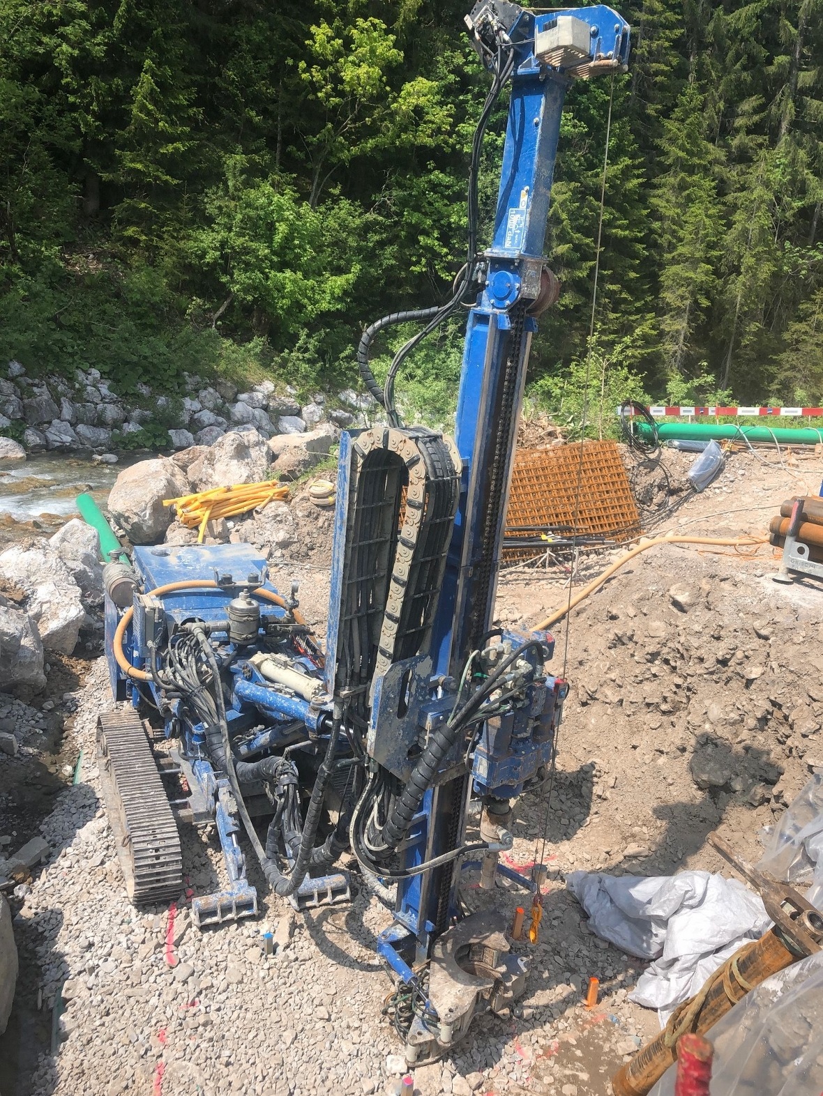 Bohrmaschine für Mikropfähle.