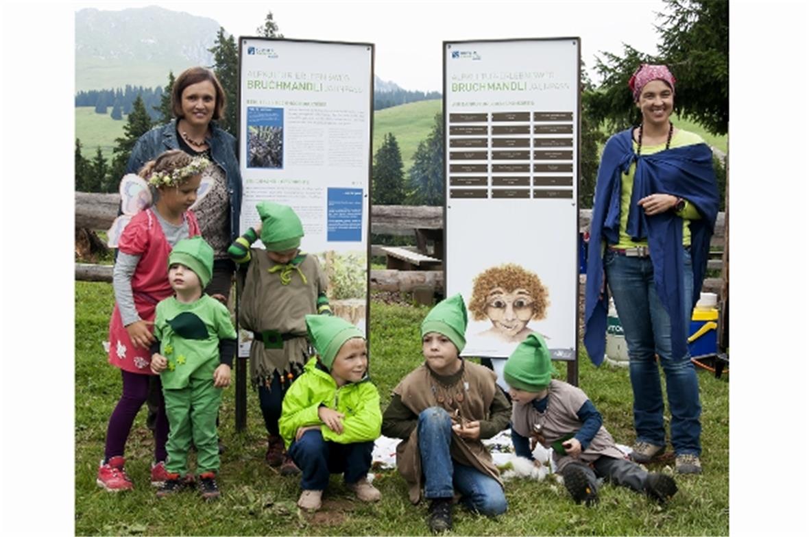 Bruchmandlitafel mit Illustratorin Lisa Wieszinksi-Rychen (links) und Daniela Ni...