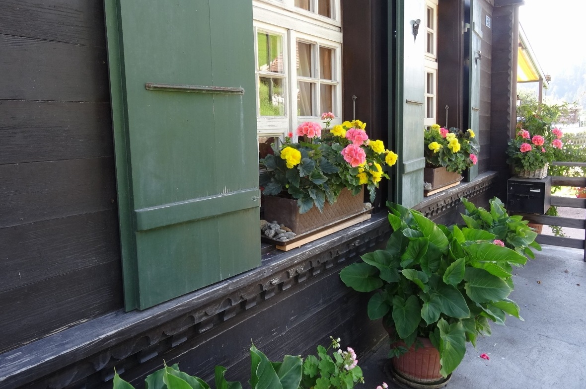 Bunte Fassaden in Zweisimmen.