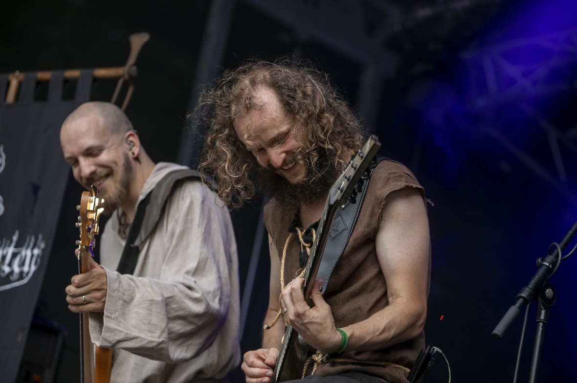 Cedric hinten und Pierric im Einsatz.