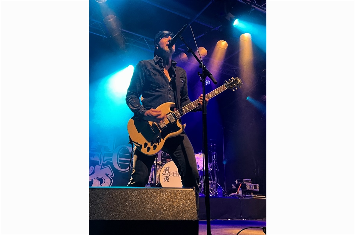 China: Prominente Gesichter in Mannried: Freddy Scherrer von Gotthard ist auch b...