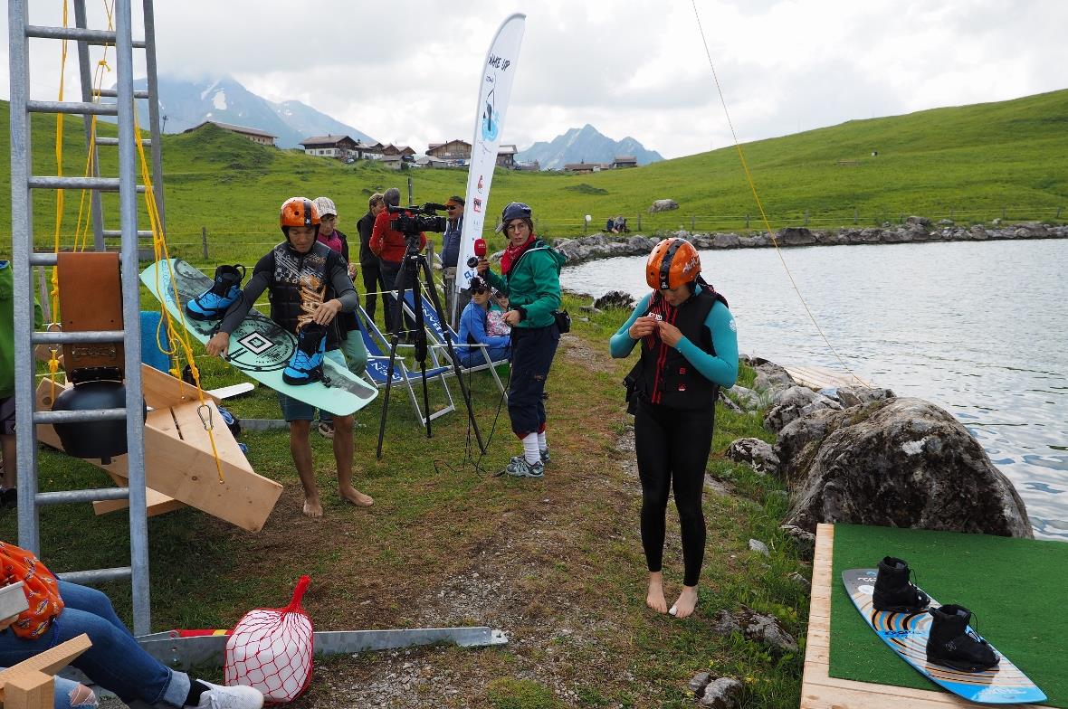 Christine Kaysen hatte beim Crowdfunding die erste Fahrt ersteigert und durfte a...