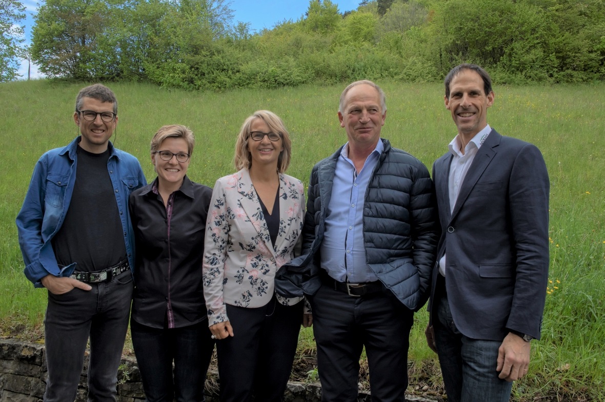 Christoph Sauser, Sonja Schilt, Sonja Hasler, Beat Imhof und Tobias Furrer diskutierten über das Thema «Fit für die nächsten Jahre als Bergbauernfamilie?»