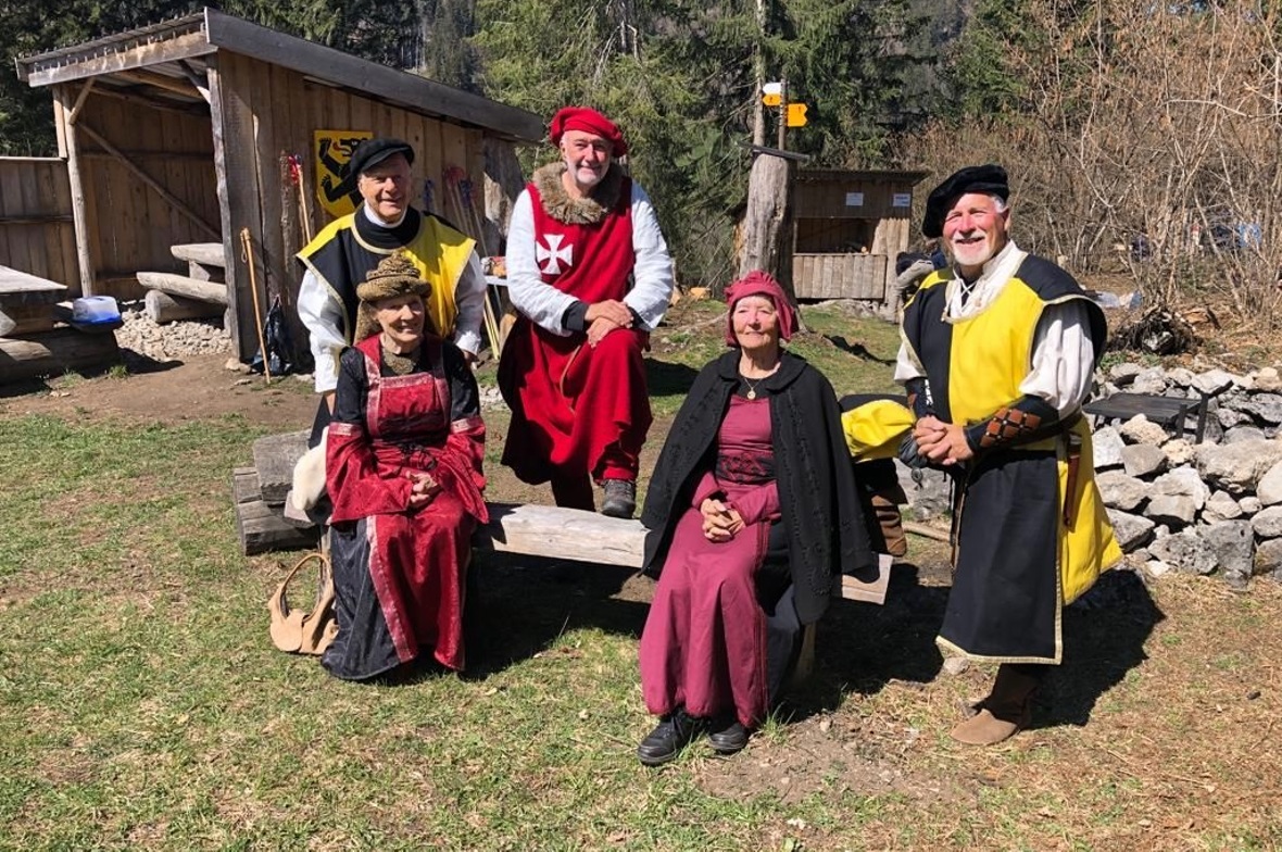 Damals wie heute erfreute man sich der wärmeren Tage in Erwartung des Frühlings, wo das Vieh auf die Weide getrieben und die Äcker bestellt werden konnten, in der Hoffnung auf eine gute Ernte.