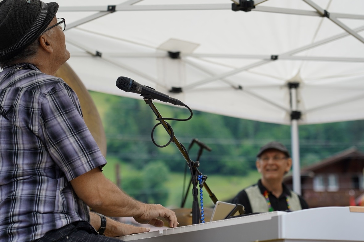 Daniel "Breiti" Breitenstein am Keyboard.