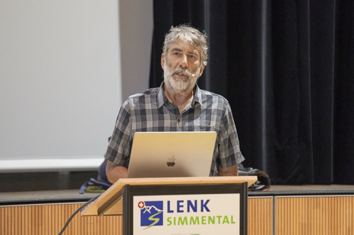 Daniel Zimmermann, Niederer + Pozzi AG, informierte über das Projekt.