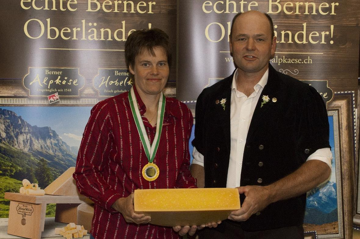 Daniela und Andreas Röthlisberger, Alp Wildeneggli, aus Zweisimmen siegten in de...