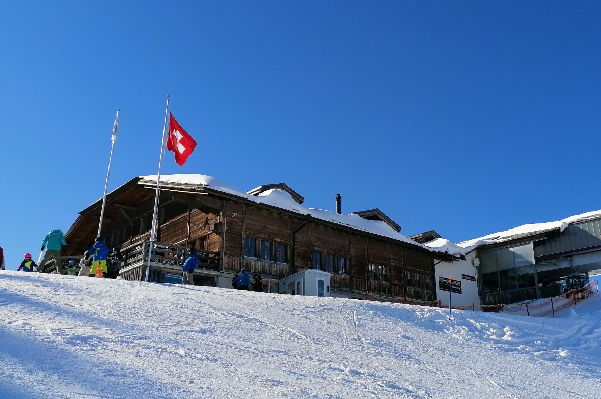 Das Berghaus Leiterli: Hier begann vor rund 20 Jahren die Zusammenarbeit und Erfolgsgeschichte zwischen den Lenk Bergbahnen und der Kappeler Gastro AG. Zum Ende der Wintersaison 2022/23 trennen sich die Wege der beiden Unternehmen in Bezug auf die drei Berghäuser an der Lenk.