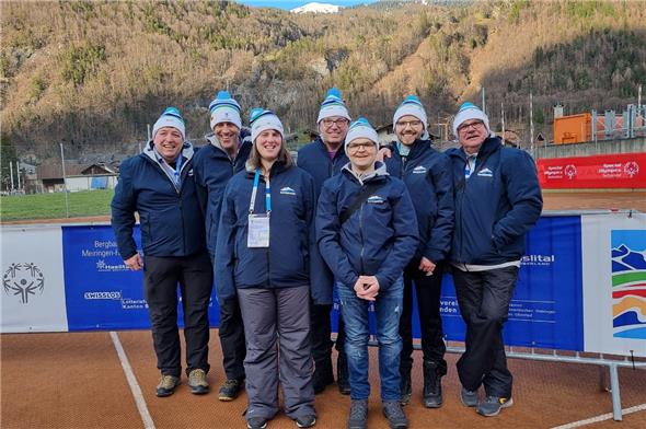 Das Bergquelleteam: Coach Andreas Aellen, Daniel Zeller, Damaris Poschung, Michael Dorau, Alain Gerber, Rasmus Engstad (verletzt) sowie Coach Hans Bucher.