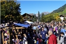 Das Festgelände wimmelte von Besuchenden aus aller Welt.
