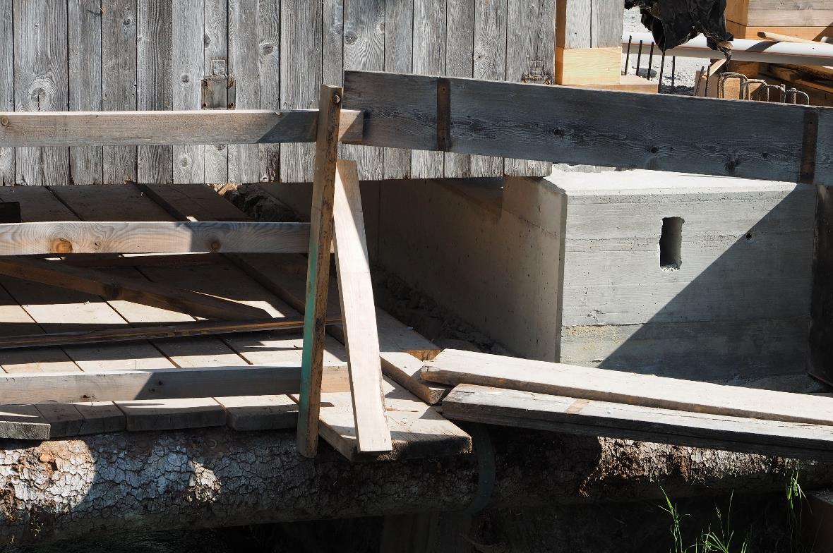 Das Fundament wurde um etwa 40 Zentimeter angehoben.