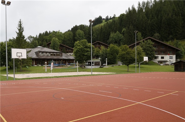 Das KUSPO an der Lenk bietet Vereinen, Klubs, Firmen, Gesellschaften etc. vielfältige Möglichkeiten.