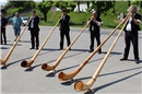 Das Könizer Ensemble «Alphorn Experience» eröffnete am vergangenen Samstag, 5. M...