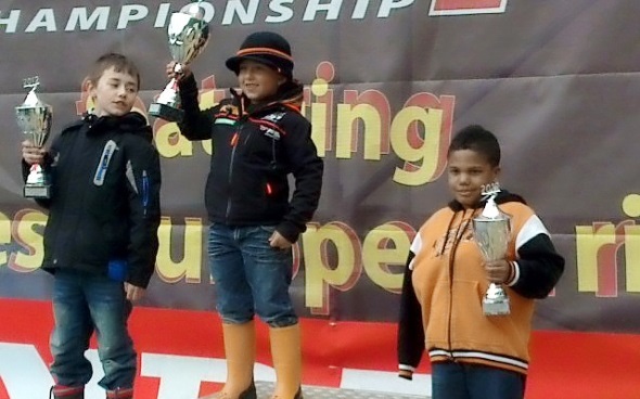 Das Podest der Kleinsten,v.l. Malte,Bryan,Oumar