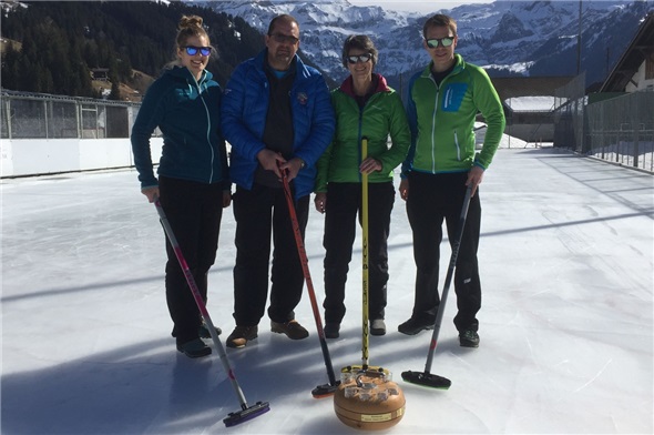 Das Sieger-Team Bühlberg-Mixed mit Ramona Ziörjen, Markus Ziörjen, Claudia Ziörjen (Skip) und Markus Halter.