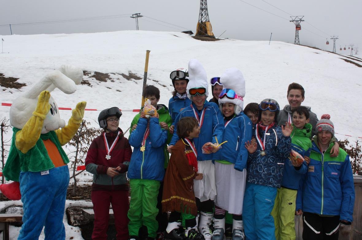 Das Siegerpodest vom Gruppenwettkampf.