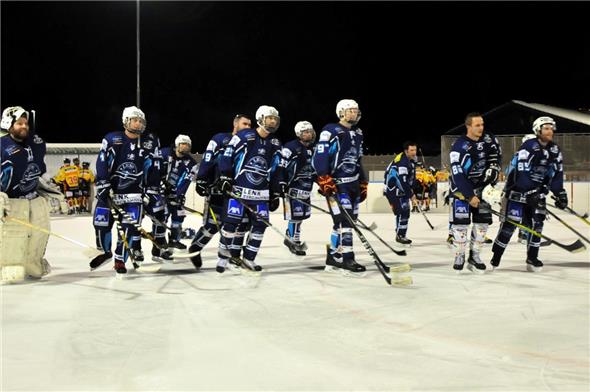 Das Team bedankte sich beim Publikum für die Unterstützung.
