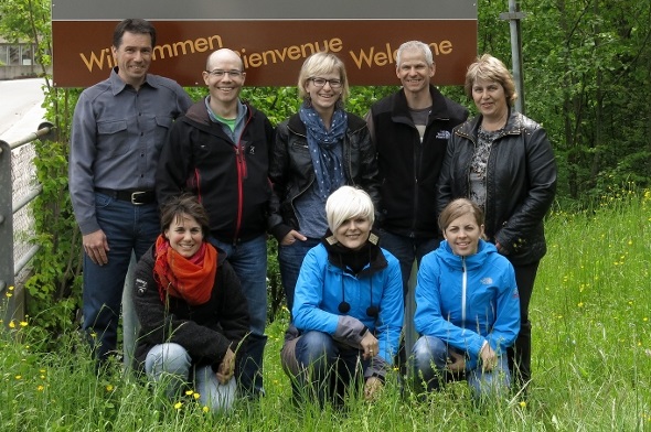 Das Team der Geschäftsstelle Tourismus und Naturpark-Diemtigtal (hinten): Peter Knutti (Geschäftsführer), Heinz Lerch (Projektleiter Naturpark), Nicole Spychiger (Sachbearbeiterin), Bruno Reber (Marketing und Kommunikation), Barbara Karlen (Sachbearbeiterin); (vorne): Gabi Speck (Projektleiterin Naturpark), Nadine Neukomm (Büroleitung Tourismus) und Pamela Ulmann (Sachbearbeiterin).