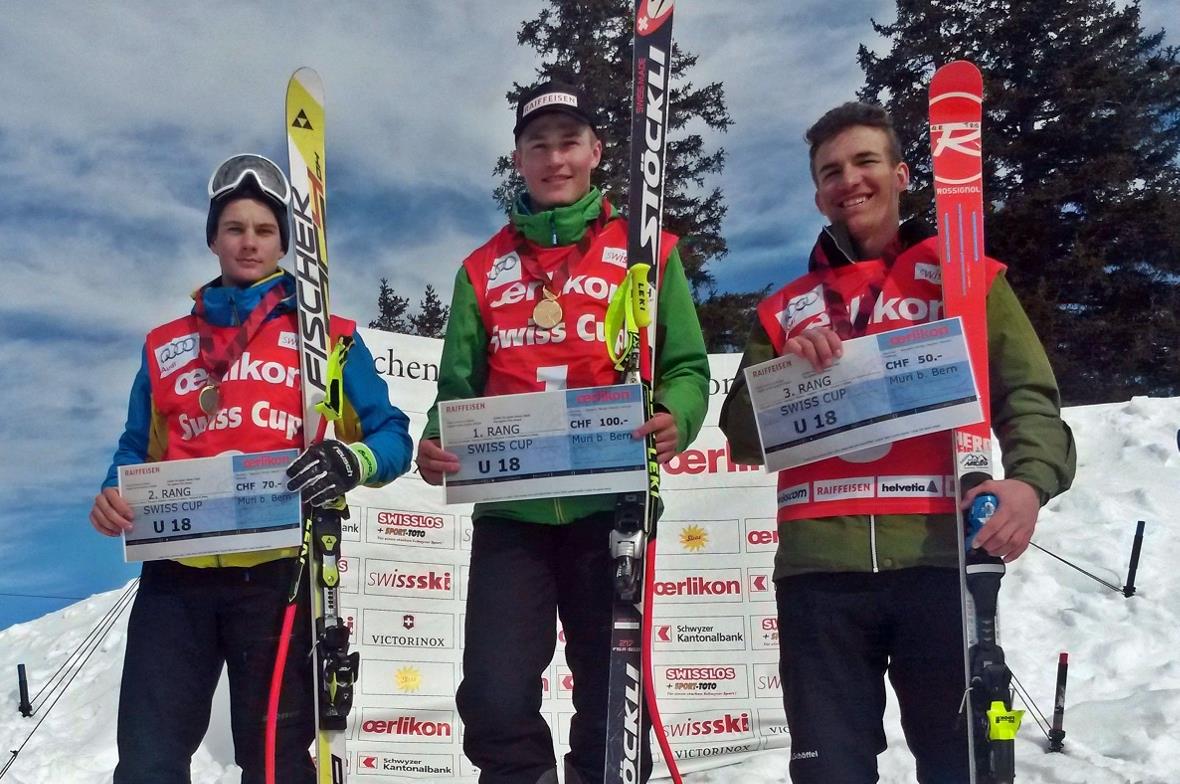 Das U18-Podest: 1. Alexis Monney, Chatel-saint-Denis; 2. Florian Kunz, Ski Team Diemtigtal; 3. Quirin Bleuer, SC Flumserberg.