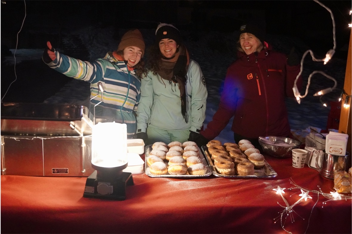 Das aufgestellte Team der Bäckerei Gübeli.