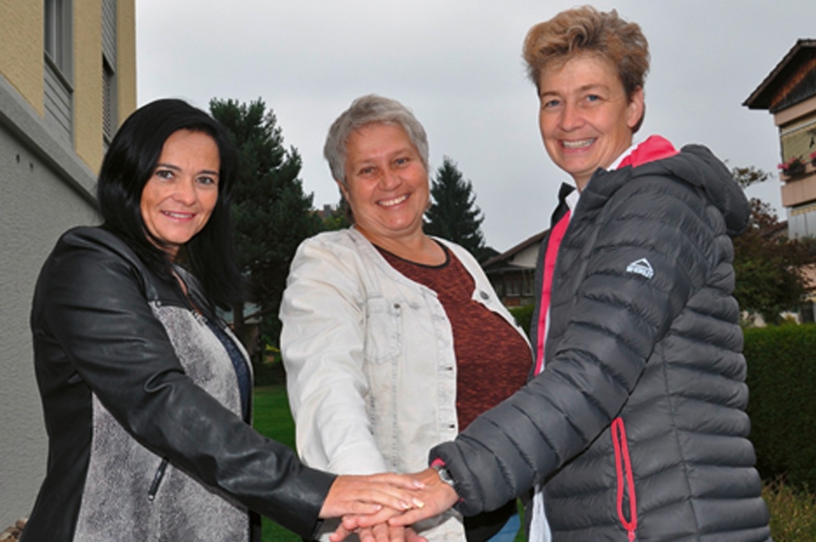 Das langjährige Ferien(s)pass-Team mit Daniela Schäfer, Beatrice Kunz und Karin Wüthrich macht den Weg frei für ein neues Team, das voller Elan dahintergeht.