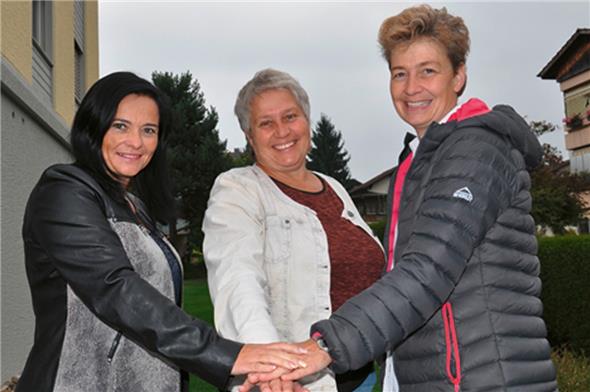 Das langjährige Ferien(s)pass-Team mit Daniela Schäfer, Beatrice Kunz und Karin Wüthrich macht den Weg frei für ein neues Team, das voller Elan dahintergeht.