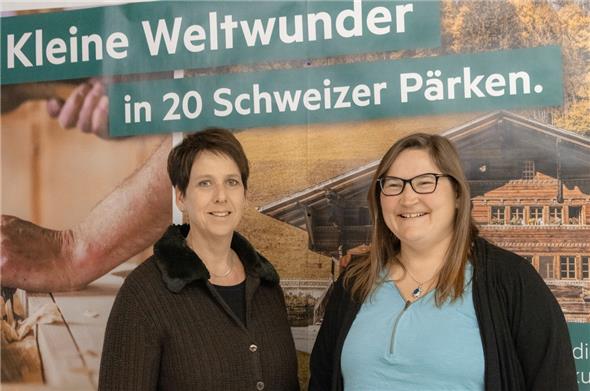 Das neue Führungsduo des Naturparks Diemtigtal freut sich auf die anstehenden Aufgaben: Beate Makowsky, Geschäftsführerin und Karin Rix, Präsidentin.