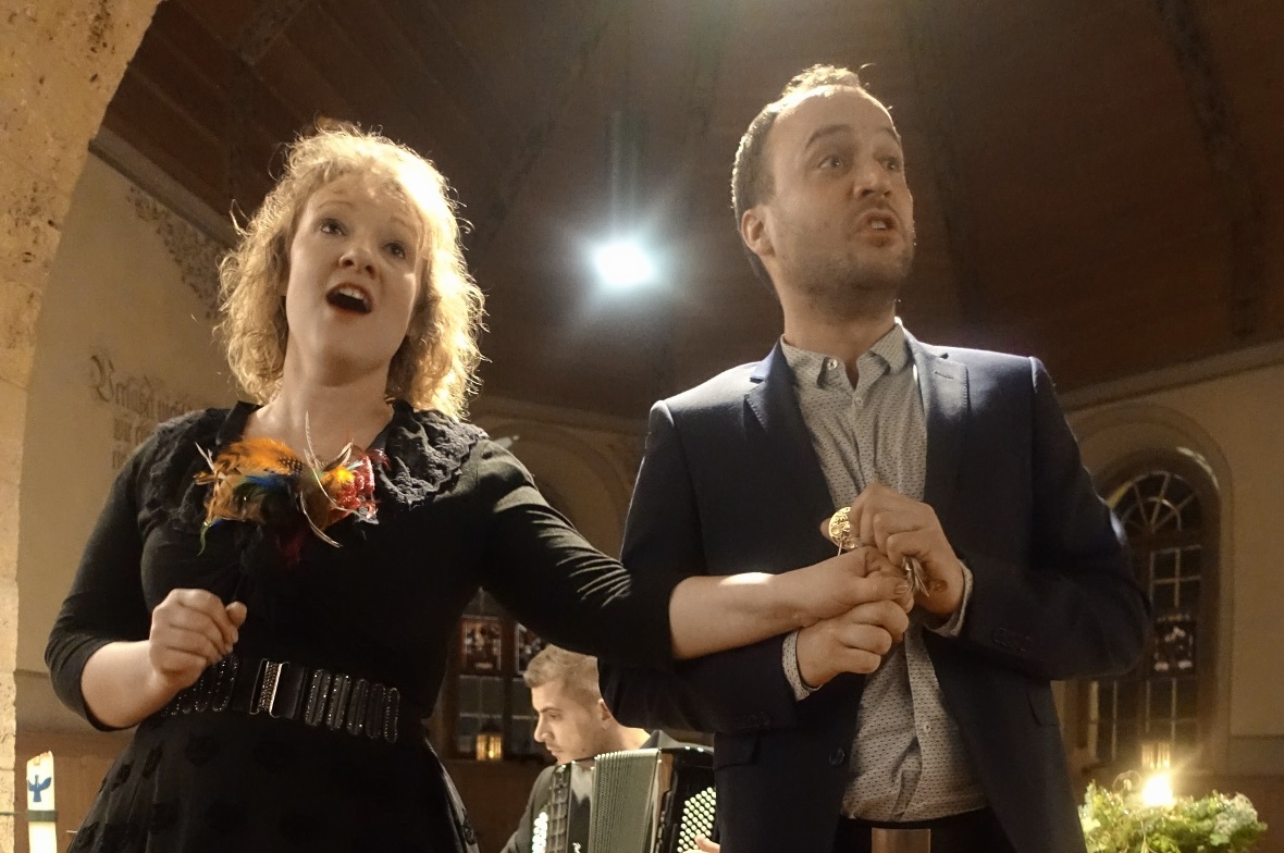 Das zahlreiche Publikum genoss das Altjahrskonzert mit «Alp Opus» in der wunders...