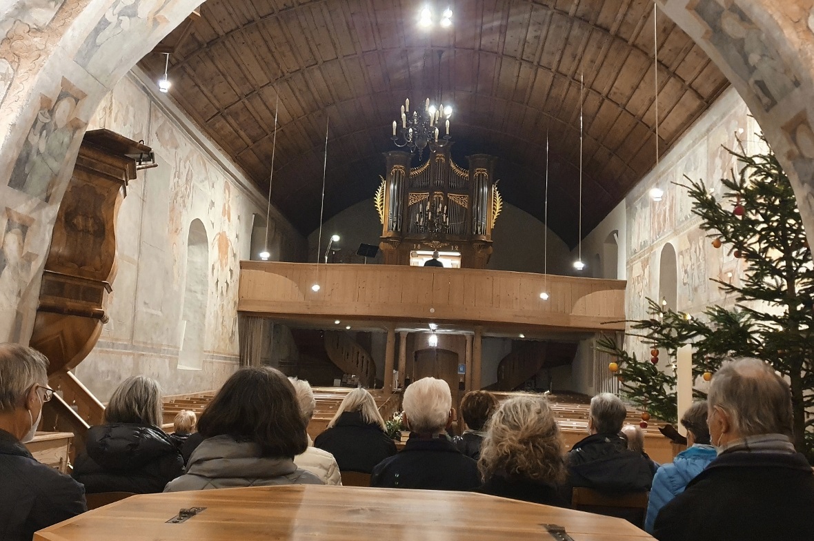 Dem Publikum, das am Abend des 2. Januar in der Erlenbacher reformierten Kirche ...